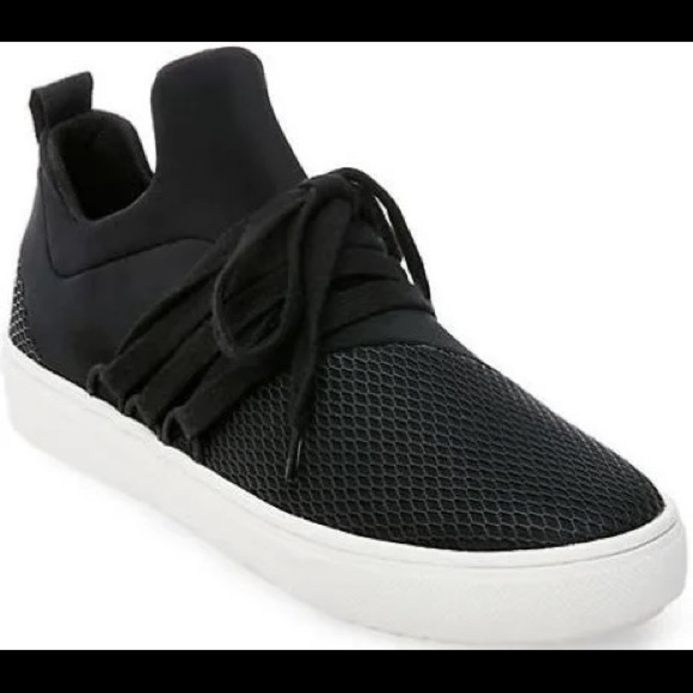 Steve Madden Black sneakers